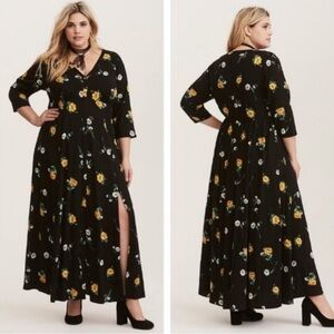 Torrid bilateral slit front maxi floral dress